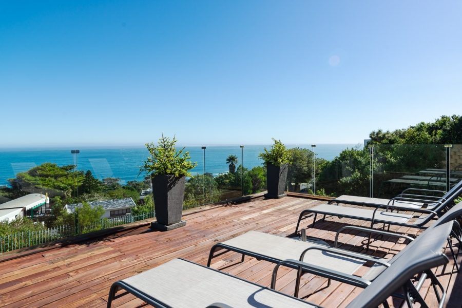 11 Bedroom Property for Sale in Camps Bay Western Cape